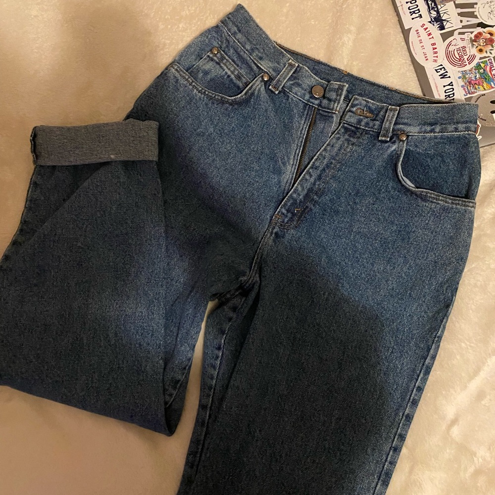 Thrifted Levis. Wide Leg Highwaisted Jeans